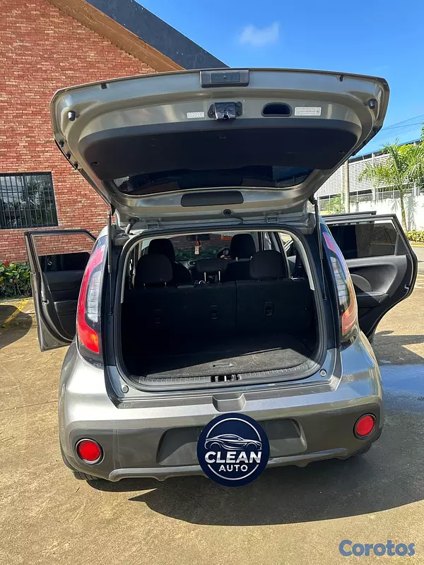 jeepetas y camionetas - Kia soul 2019 clean car fax  6