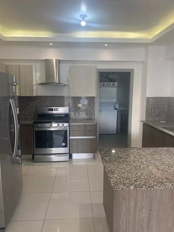 apartamentos - Se vende apartamento en Naco 2