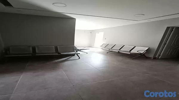 oficinas y locales comerciales - Local para Consultorios en Venta de 165.84 mt2 en edificio Profesiona. 10