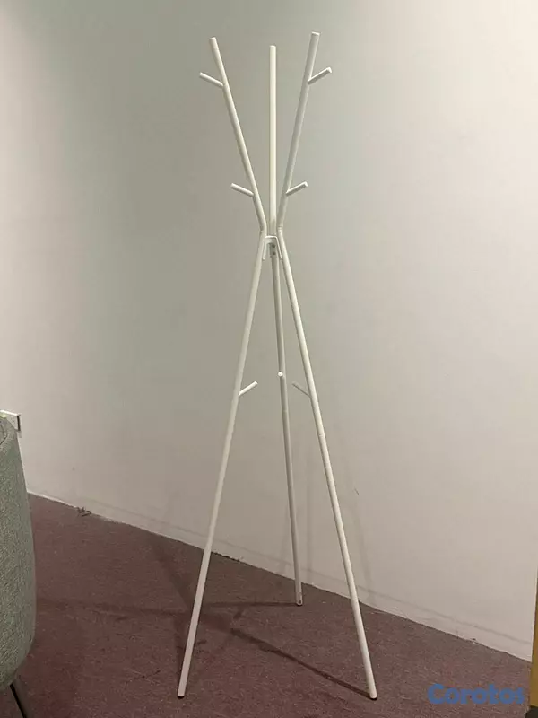 articulos de oficina - Perchero metalico minimalista