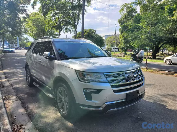 jeepetas y camionetas - FORD EXPLORER LIMITED 2018 - RD$1,000,000 4