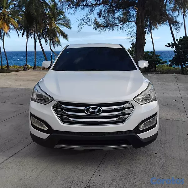 jeepetas y camionetas - Hyundai Santa Fe año 2016 4