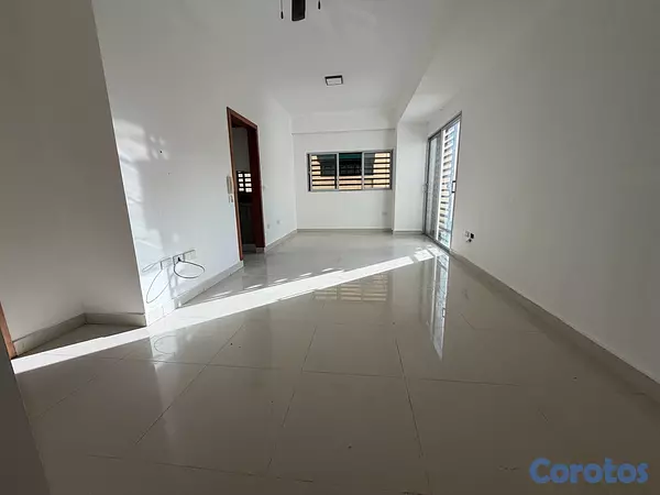 apartamentos - vendo segundo nivel hondura avenida independencia tres habitaciones 2.5 baños  4