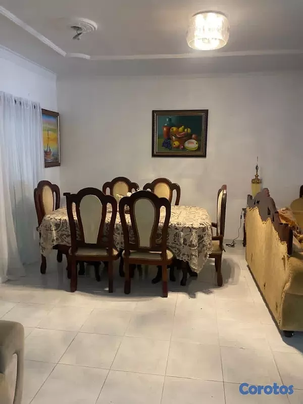 casas - venta de casa en corales del sur Santo Domingo este  5