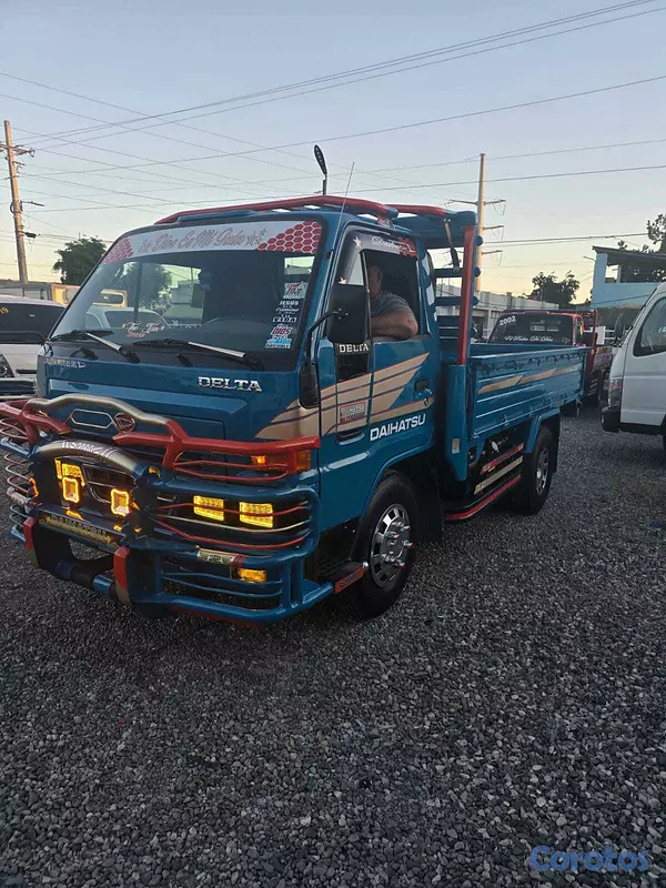 camiones y vehiculos pesados - CAMION DAIHATSU DELTA 2000 CAMA CORTA_NEGOCIABLE 2