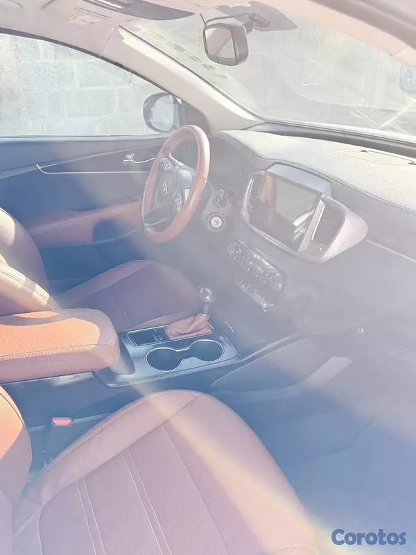 jeepetas y camionetas - Kia Sorento 2016  3