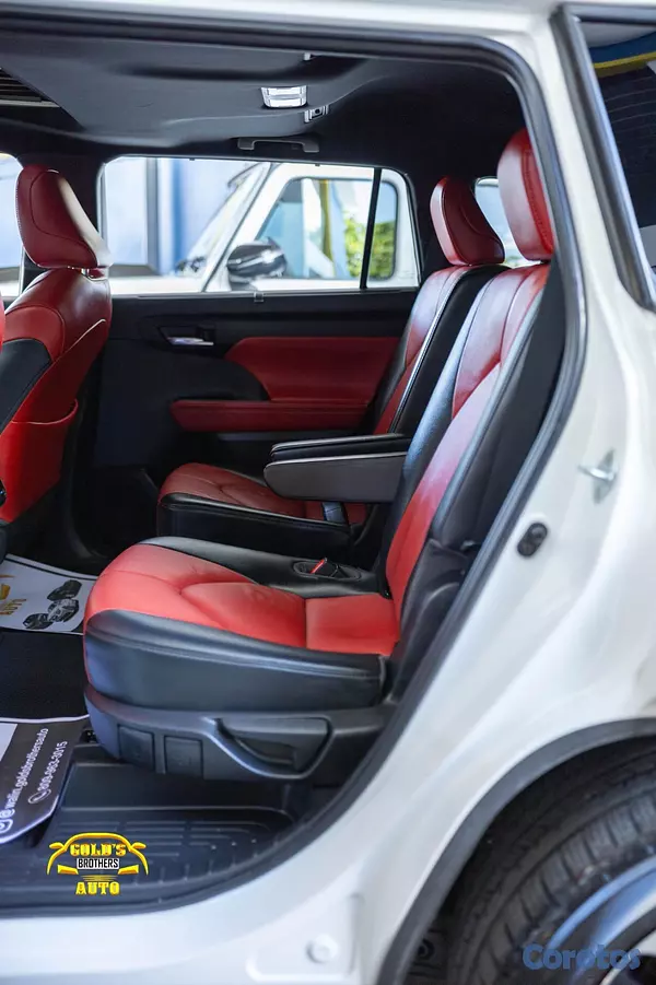 jeepetas y camionetas - Toyota Highlander XSE 2021 Recien Importada Clean 8