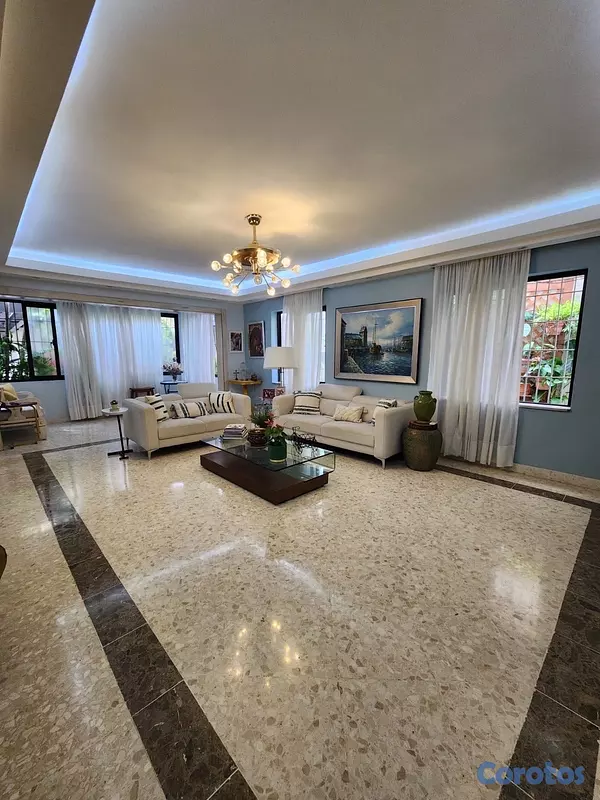 apartamentos - vendo bella vista sur primer nivel tres habitaciones con baño dos paqueos  3