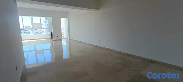 apartamentos - Renacimiento, Amplio apartamento en Torre Clásica 3