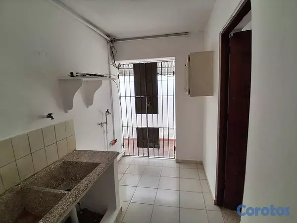 casas - Casa de dos niveles en venta en El Millon 6