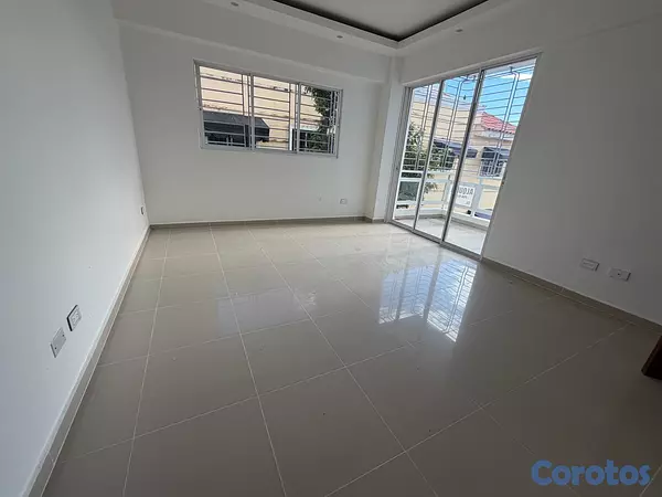 apartamentos - alquiló independencia KLM 9 tercer nivel tres habitaciones 2.5 baños dos parqueo 4