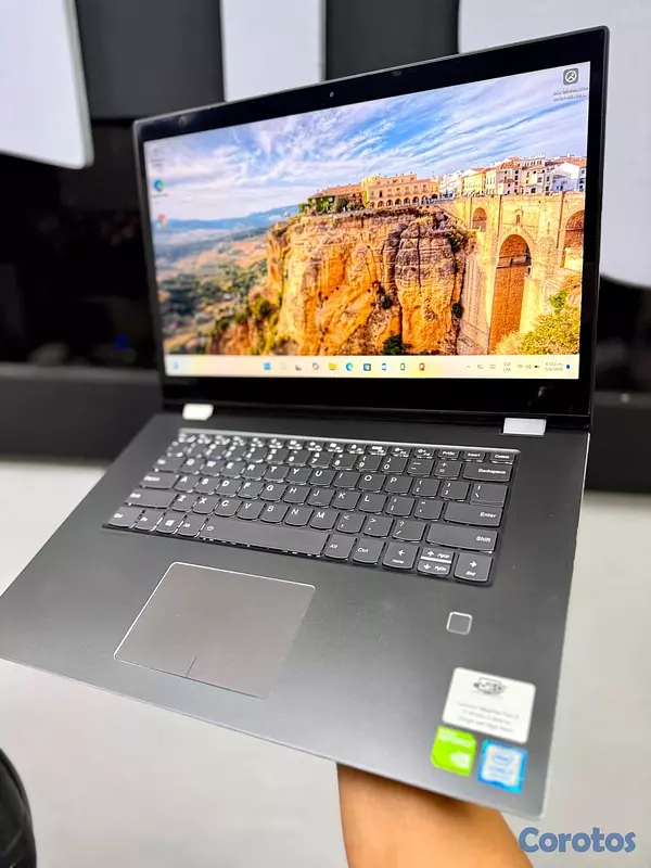 computadoras y laptops - Lenovo Flex 5 con gráficos dedicado para multimedia i7 8th 512gb ssd 16gb ram  4