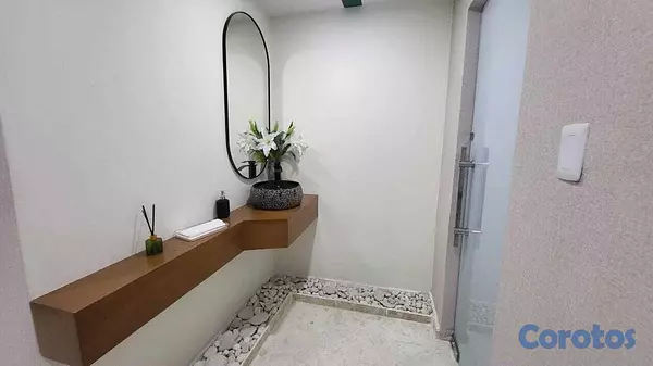 oficinas y locales comerciales - Oficina en alquiler en el Millon 5