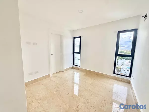 apartamentos - vendo Miramar Sur vista al mar tres habitaciones con su baño 3 parqueos balcón 8