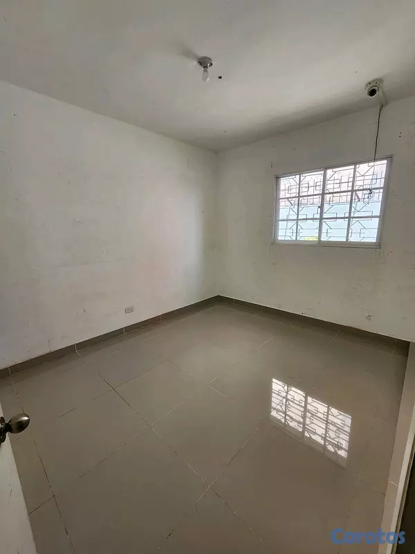 casas - Alquiler de casa comercial cerca de Caribe Tour y Cruz Roja | 310 m² 4