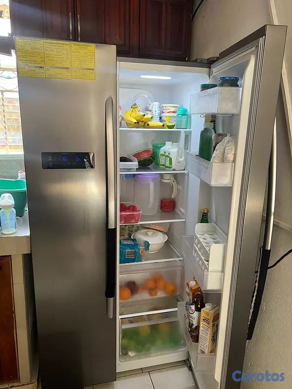 electrodomesticos - Nevera de 2 puertas FRIGIDAIRE  1