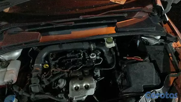 carros - FORD FOCUS AÑO 2018 5