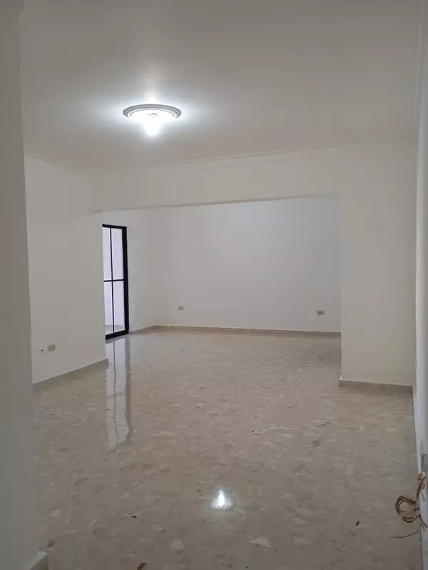 apartamentos - Vendo apartamento clásico  Bella vista 4to piso  3