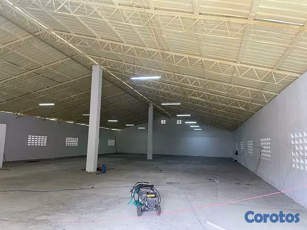 oficinas y locales comerciales - Naves Industriales Av. Independencia en alquiler  3