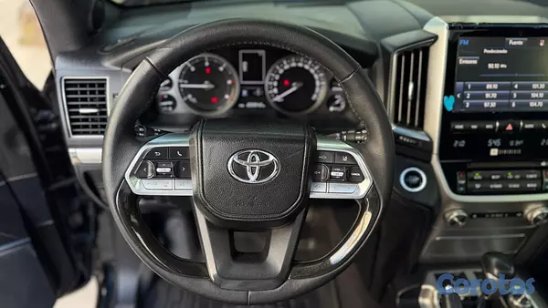 jeepetas y camionetas - Toyota Land Cruiser VXR 2016 7