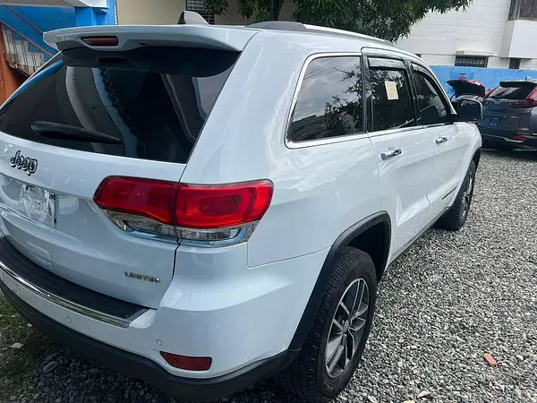 jeepetas y camionetas - jeep cheroke 8