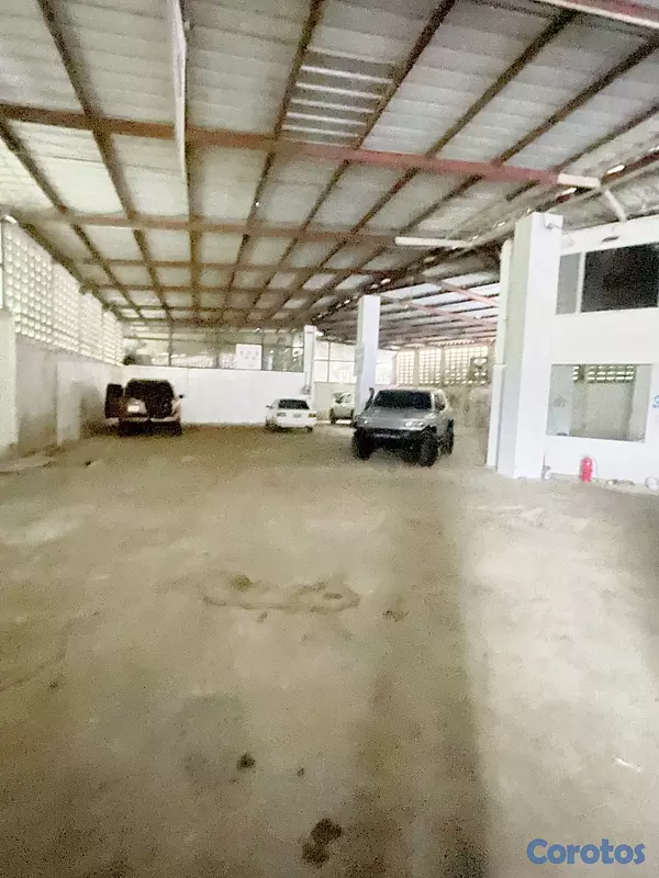 oficinas y locales comerciales - Nave en Engombe  5