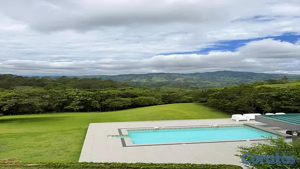 casas vacacionales y villas - En Venta Villa de Lujo Amueblada en Jarabacoa de 9 habitaciones 4