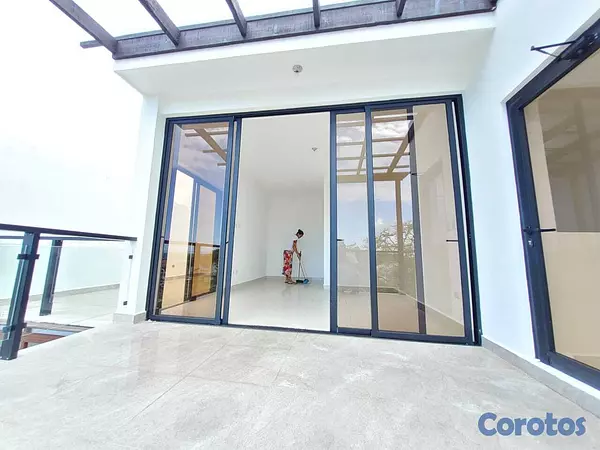 penthouses -  Beachfront 2-Level Penthouse | 4BR | Ocean View  3
