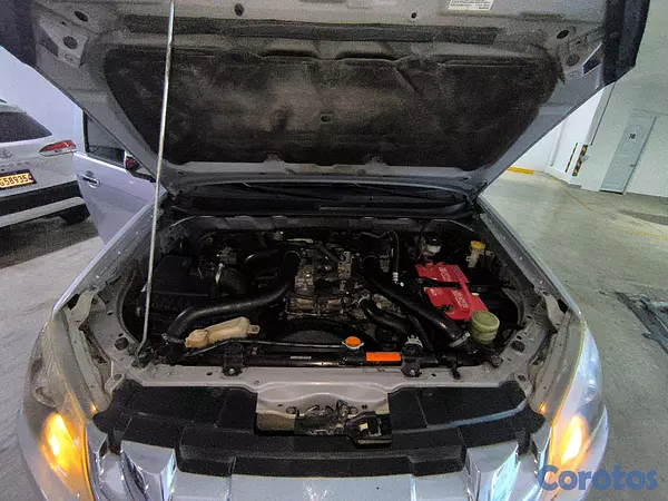 jeepetas y camionetas - Se vende isuzu d max  8