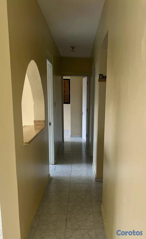 casas - Se alquila una casa sin marquesina. 5