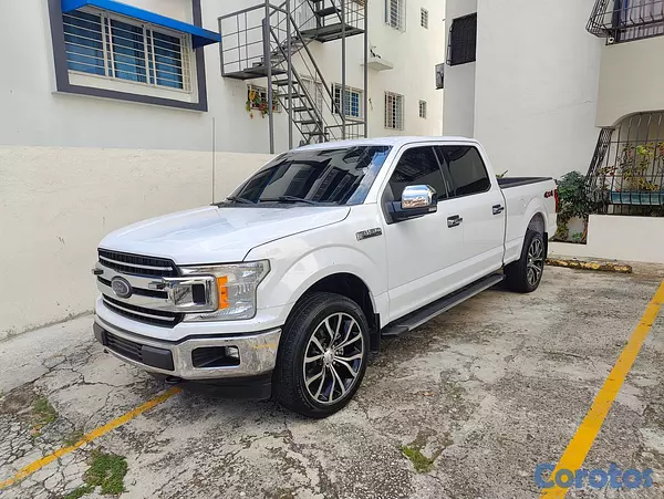 jeepetas y camionetas - Ford F150 XLT 2019 8