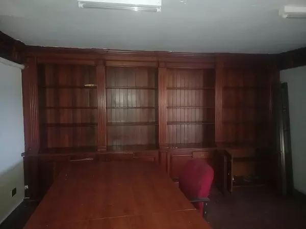 oficinas y locales comerciales - Amplio Local con vista al mar detrás de casa españa 115 mts² 2do nivel , Baño , 5