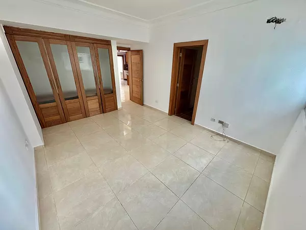 apartamentos - Venta de Apartamento Evaristo Morales  4