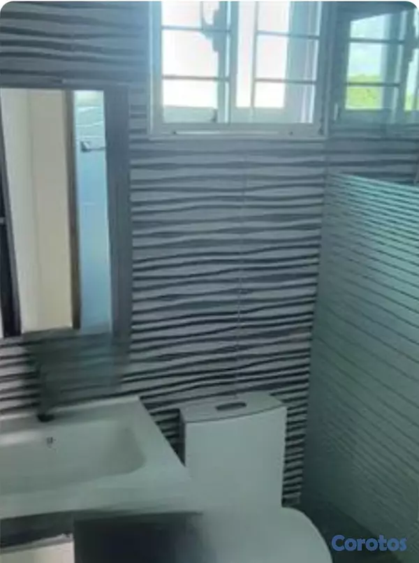 apartamentos - Apartamento tipo Penthouse , 4to. nivel, ubicado e 8