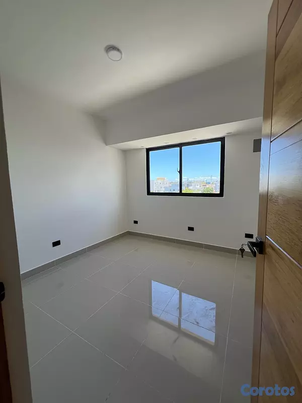apartamentos - Se busca comprador en Los Restauradores, D.N. 12