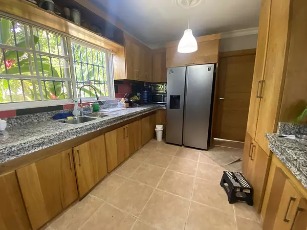 casas vacacionales y villas - Villa en Venta en San Cristóbal, Casa Bonita. 3