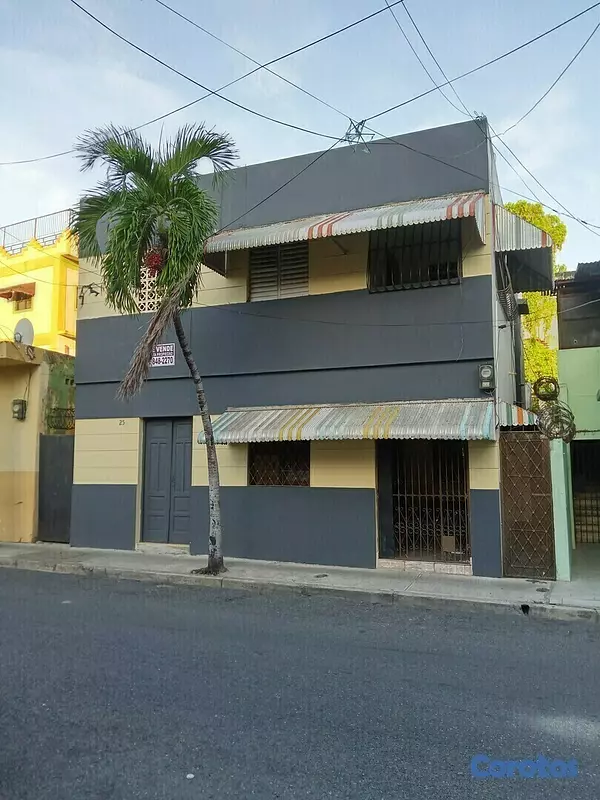 oficinas y locales comerciales - EDIFICIO DE 2 APARTAMENTOS DETRÁS DE LA CLÍNICA RODRÍGUEZ SANTOS ÁREA COMERCIAL. 4