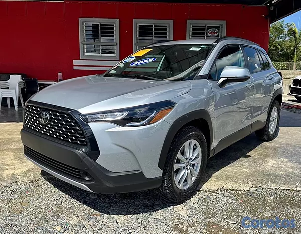 jeepetas y camionetas - Toyota Corolla Cross LE 2022
 3