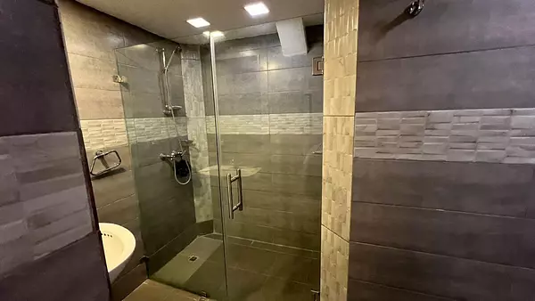 casas - Vendo casa en Arroyo Hondo USD 850,000   5