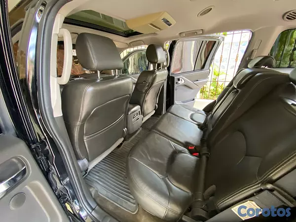 jeepetas y camionetas - se vende Nissan pathfinder americana 2005  7