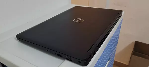 computadoras y laptops - laptop Dell 5550 17 Pulg Core i5 Ram 16gb Disco 256gb SSD Video 8gb  3