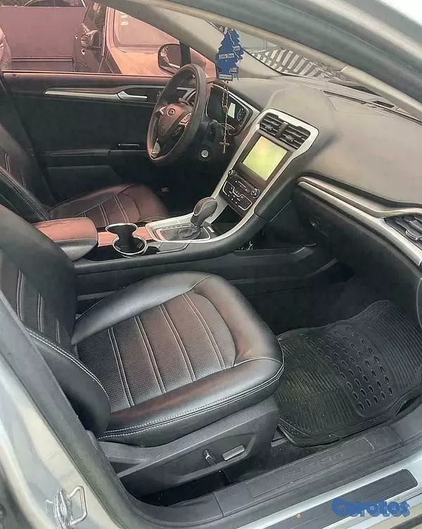 carros - FORD FUSIÓN SE 2016 5