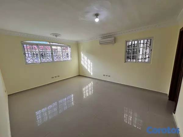 casas - venta de casa en vista hermosa cerca de la avenida mella Santo Domingo este  9