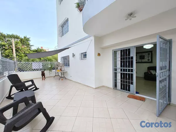 apartamentos - Apartamento en Venta en el Sector de Ensanche Julieta Morales con Terraza 3