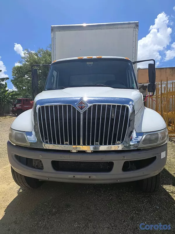camiones y vehiculos pesados - camiones de 26 pies con liftgate 2