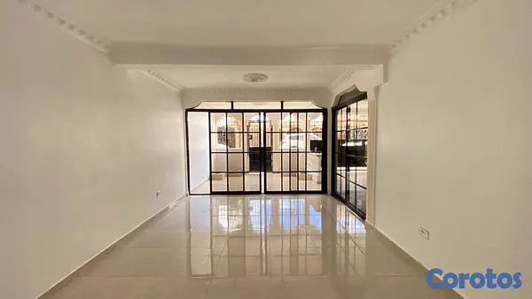 casas - Venta de casa en la autopista de san isidro prado oriental Santo Domingo  3