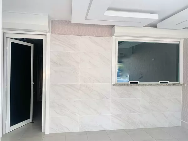 oficinas y locales comerciales - Local con buena visibilidad 5