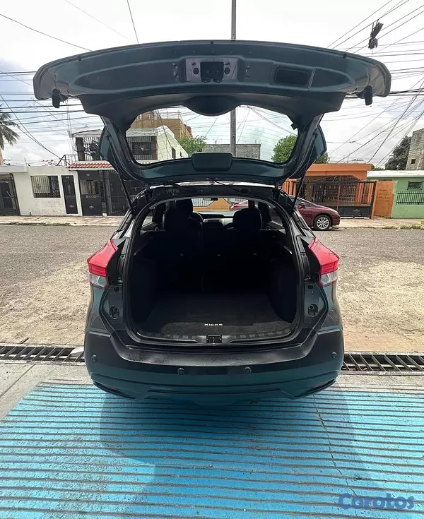 jeepetas y camionetas - Nissan Kicks SV 2020 7