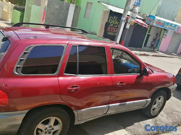 jeepetas y camionetas - Huyndai Santa Fe 2004
205 mil 3