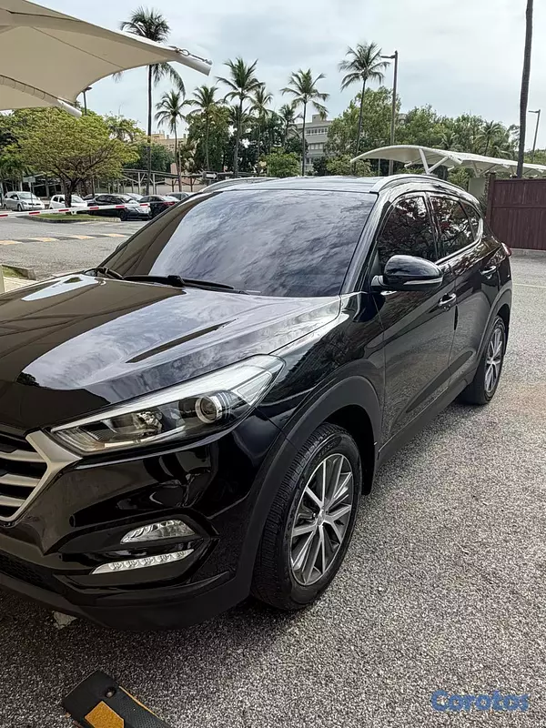jeepetas y camionetas - Hyundai Tucso en excelentes condiciones 5